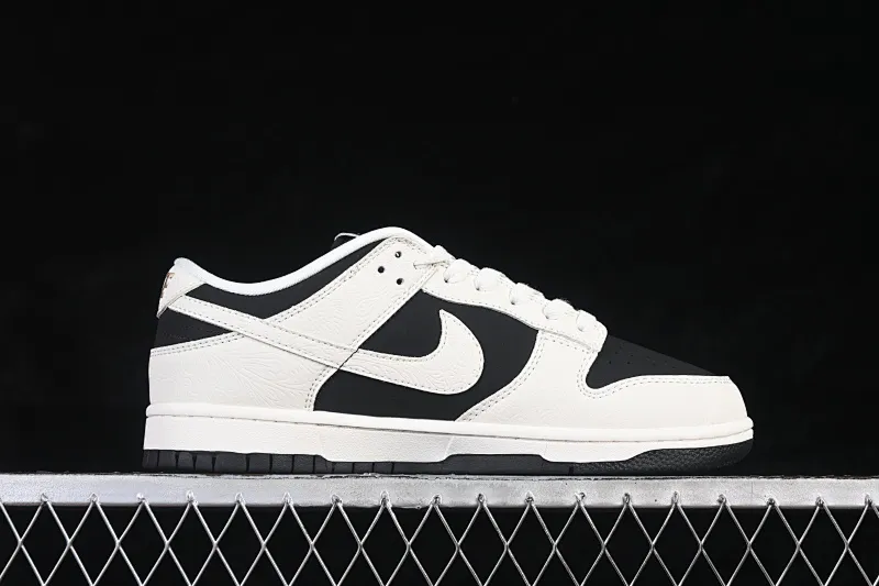 All categories Nk SB Dunk Series Nk SB Dunk Low High-end customized low-top sneakers Nike SB Dunk Low Year of the Horse limited low-top casual sneakers IF3944-001